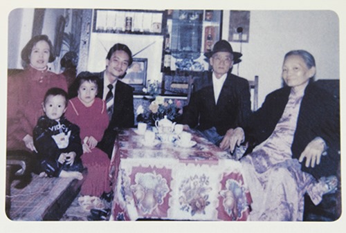 Hot: Hương Giang lần đầu lộ ảnh thời là nam - 1