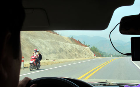 Hình ảnh 'lạ' chỉ có trên cao tốc dài nhất Việt Nam