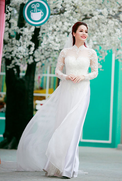 Top các mẫu áo dài trắng đẹp cho cô dâu ngày cưới