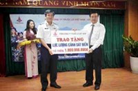 Tổng công ty Thuốc lá Việt Nam trao tặng 1 tỷ đồng ủng hộ lực lượng cảnh sát biển