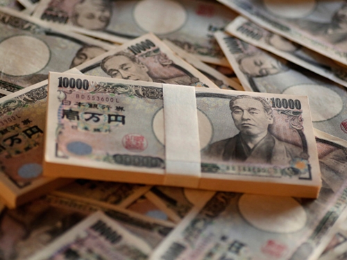 Ngân sách Việt Nam nặng gánh với áp lực trả nợ yen-6649-1402567478.jpg