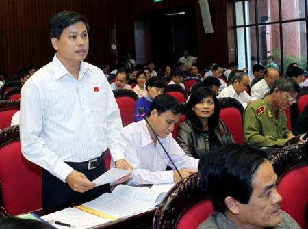 Đại biểu Nguyễn Sỹ Cương đóng góp ý kiến Luật Bảo hiển xã hội (sửa đổi)