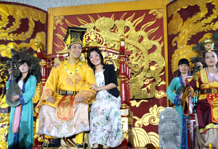 Dịch vụ chụp ảnh tại trường quay. Ảnh: TTVH