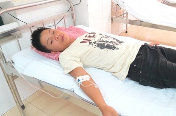 10 sự cố hy hữu trong kỳ thi đại học đợt 2 Thí sinh phải nhập viện do suy nhược cơ thể.