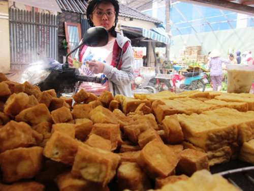mía đá, trà đá, thực phẩm, vỉa hè, đồ ăn, đậu phụ rán, cafe dạo, buôn bán vỉa hè, tiểu thương, kinh doanh