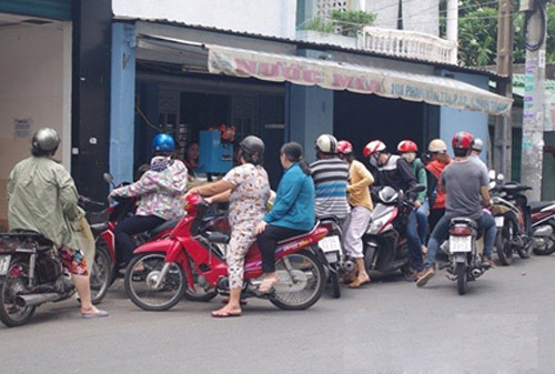 mía đá, trà đá, thực phẩm, vỉa hè, đồ ăn, đậu phụ rán, cafe dạo, buôn bán vỉa hè, tiểu thương, kinh doanh