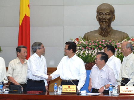 Thủ tướng và lãnh đạo Liên hiệp Hội Khoa học kỹ thuật tại cuộc làm việc chiều 29/7.