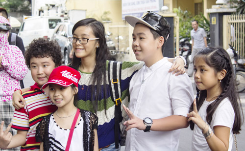 Vợ chồng Giang Hồ cùng học trò The Voice Kids hát về mẹ - 7