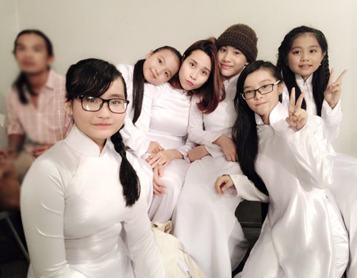 Vợ chồng Giang Hồ cùng học trò The Voice Kids hát về mẹ - 3