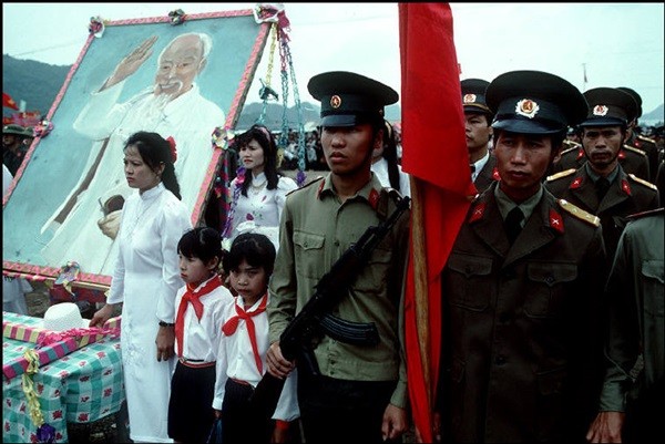 Việt Nam năm 1994 bình dị qua ống kính nhiếp ảnh gia Pháp 6