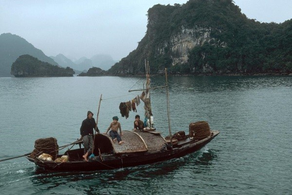 Việt Nam năm 1994 bình dị qua ống kính nhiếp ảnh gia Pháp 11