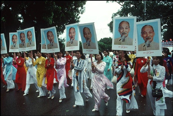 Việt Nam năm 1994 bình dị qua ống kính nhiếp ảnh gia Pháp 14