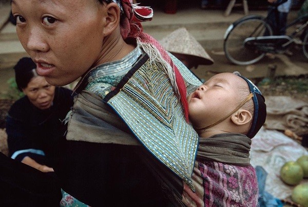 Việt Nam năm 1994 bình dị qua ống kính nhiếp ảnh gia Pháp 18