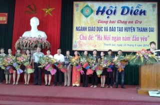 Liên hoan tiếng hát "Thầy và trò" huyện Thanh Oai