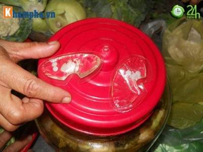 Áo ngực chứa dung dịch lạ: Hà Nội cũng có!