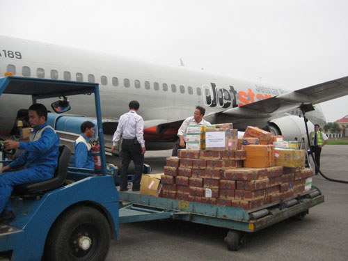 Jetstar Pacific vận chuyển miễn phí hàng cứu trợ miền Trung.