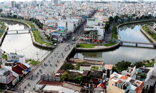 Tp Hồ Chí Minh: Đóng Cầu Lê Văn Sỹ Và Cầu Kiệu