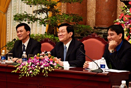 Chủ tịch nước Trương Tấn Sang lắng nghe tâm tư, nguyện vọng 