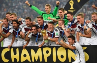 Die Mannschaft: 90 ph&uacute;t của cảm x&uacute;c v&agrave; sự h&agrave;i hước