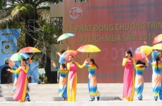 TPHCM mở cửa lễ hội mua sắm và ẩm thực 2014