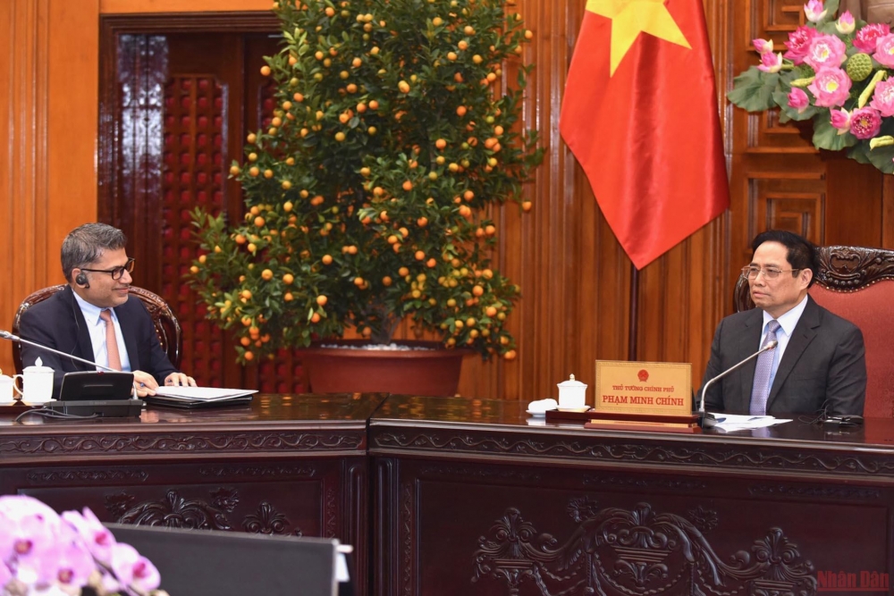 Thủ tướng Phạm Minh Chính tiếp Chủ tịch kiêm Tổng Giám đốc Công ty AstraZeneca Việt Nam