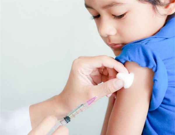Thủ tướng yêu cầu Bộ Y tế nghiên cứu việc tiêm vắc xin Covid-19 cho trẻ 3-5 tuổi