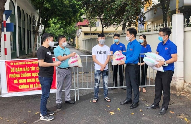 Những người trẻ ghi dấu ấn trong công cuộc chống dịch ở Thủ đô