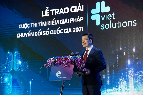 Viet Solutions công bố nhà vô địch và phát động mùa giải mới
