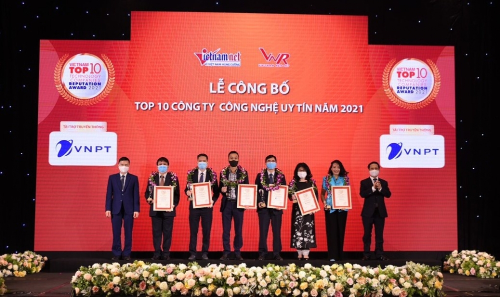 Viettel tiếp tục đứng đầu bảng xếp hạng Công ty Công nghệ thông tin - Viễn thông uy tín nhất Việt Nam