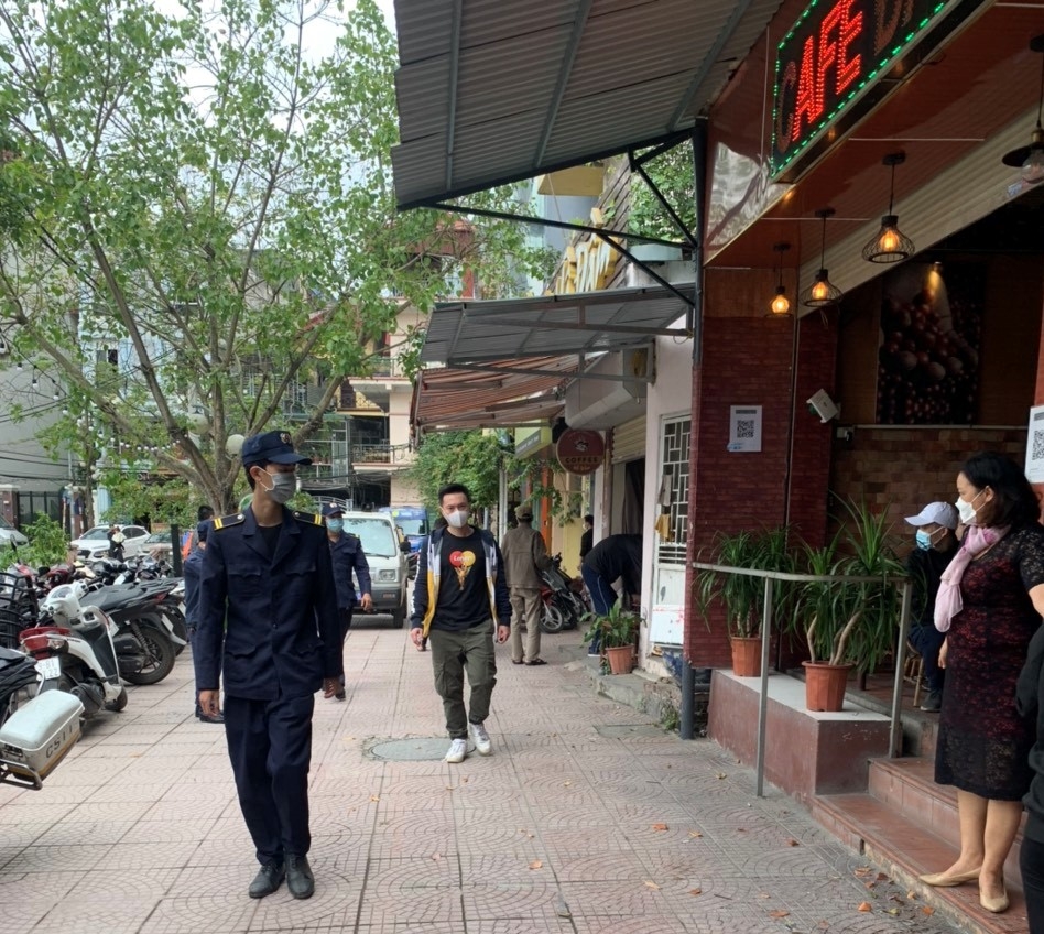 Bãi xe, quán cà phê bủa vây hồ Bảy Gian và hồ Đầm Tròn ở phường Ngọc Hà đã được dọn sạch sau phản ánh của báo Lao động Thủ đô