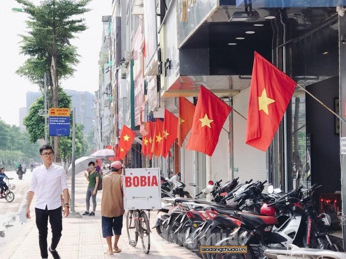 Trả lời kiến nghị của cử tri Thành phố Hà Nội về quy định sử dụng Cờ Tổ quốc