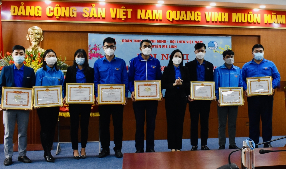 Huyện đoàn Mê Linh vinh dự nhận Cờ thi đua xuất sắc của Trung ương đoàn