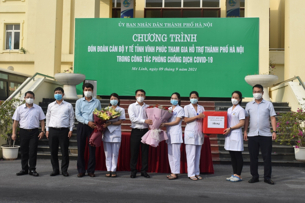 608 y, bác sĩ tỉnh Vĩnh Phúc hỗ trợ huyện Mê Linh trong công tác phòng, chống dịch