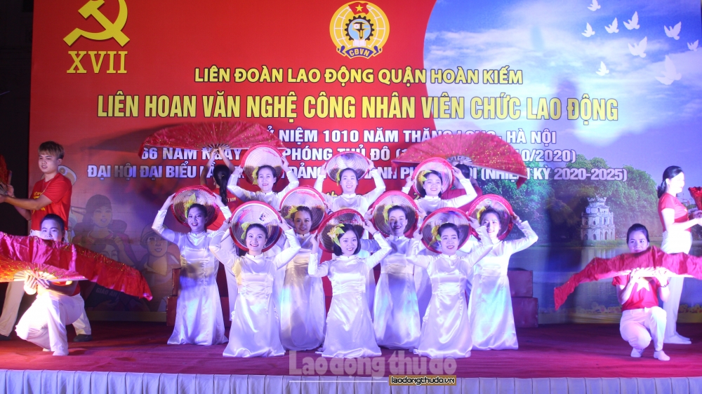 Sôi nổi Liên hoan văn nghệ công nhân viên chức lao động quận Hoàn Kiếm