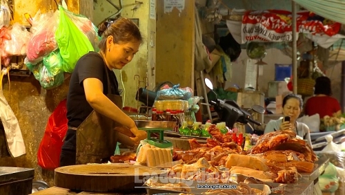 Thịt lợn tăng giá đột biến, thương buôn và người tiêu dùng lo lắng