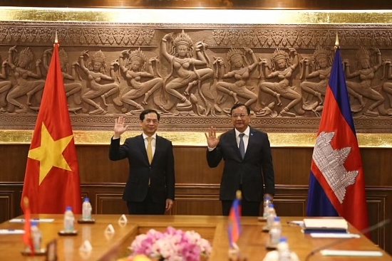 Tiếp tục củng cố, phát triển quan hệ hữu nghị và hợp tác giữa Việt Nam - Campuchia