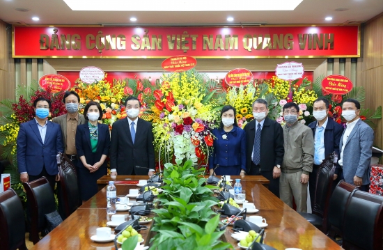 Lãnh đạo thành phố Hà Nội thăm, chúc mừng Ban Bảo vệ, chăm sóc sức khỏe cán bộ Trung ương
