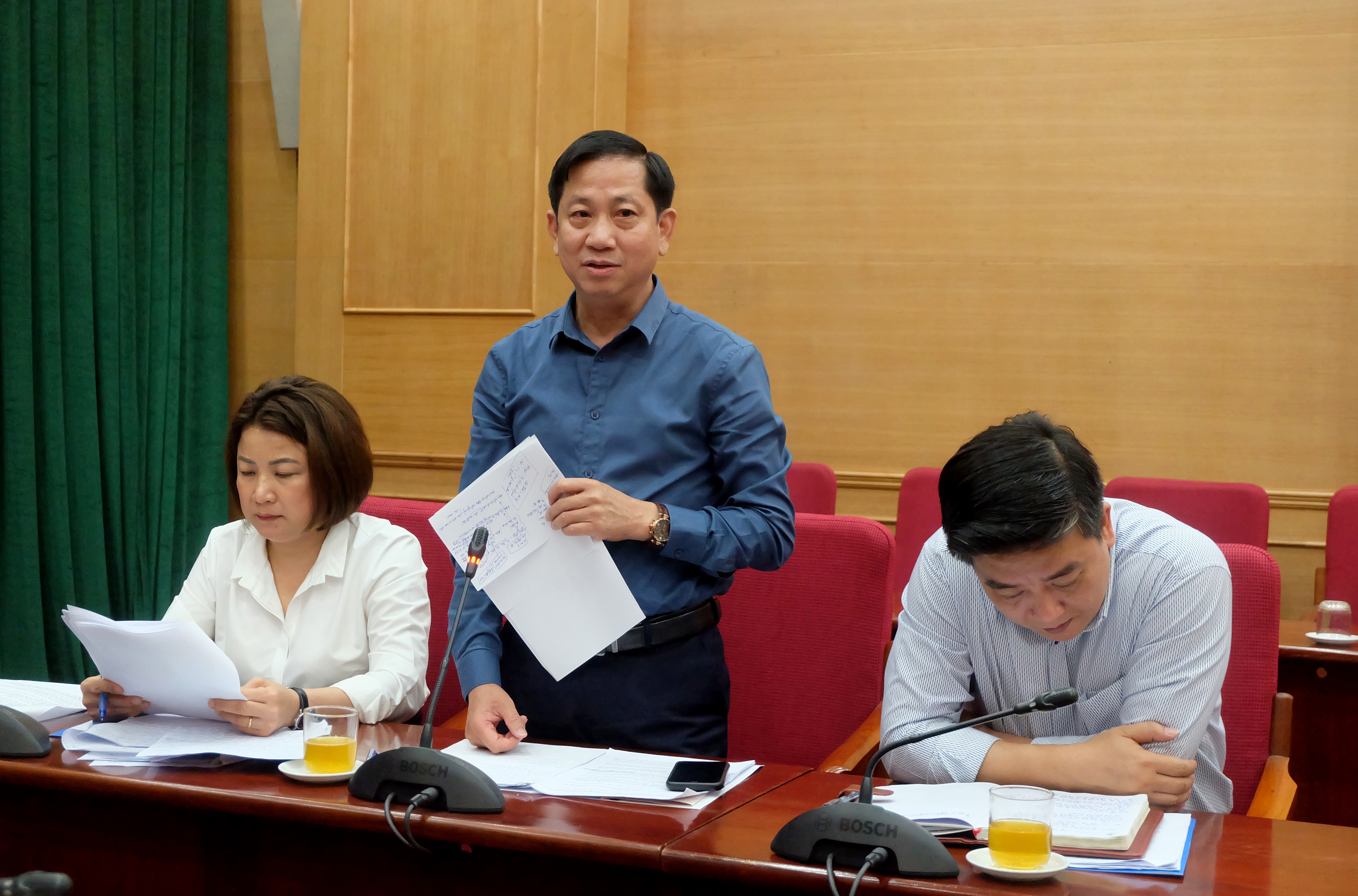 Chủ tịch Liên đoàn Lao động thành phố Hà Nội Nguyễn Phi Thường làm việc với Công đoàn Viên chức Thành phố