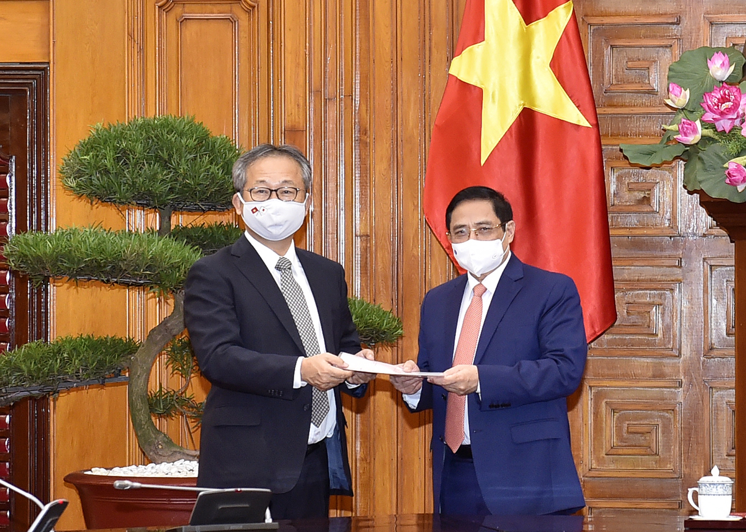 Chính phủ Nhật Bản hỗ trợ Việt Nam 1 triệu liều vắc xin để phòng, chống Covid-19