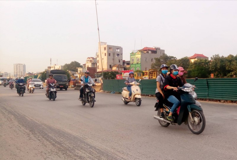 Hà Nội: Khu vực Phạm Văn Đồng, Minh Khai có chất lượng không khí kém nhất ngày