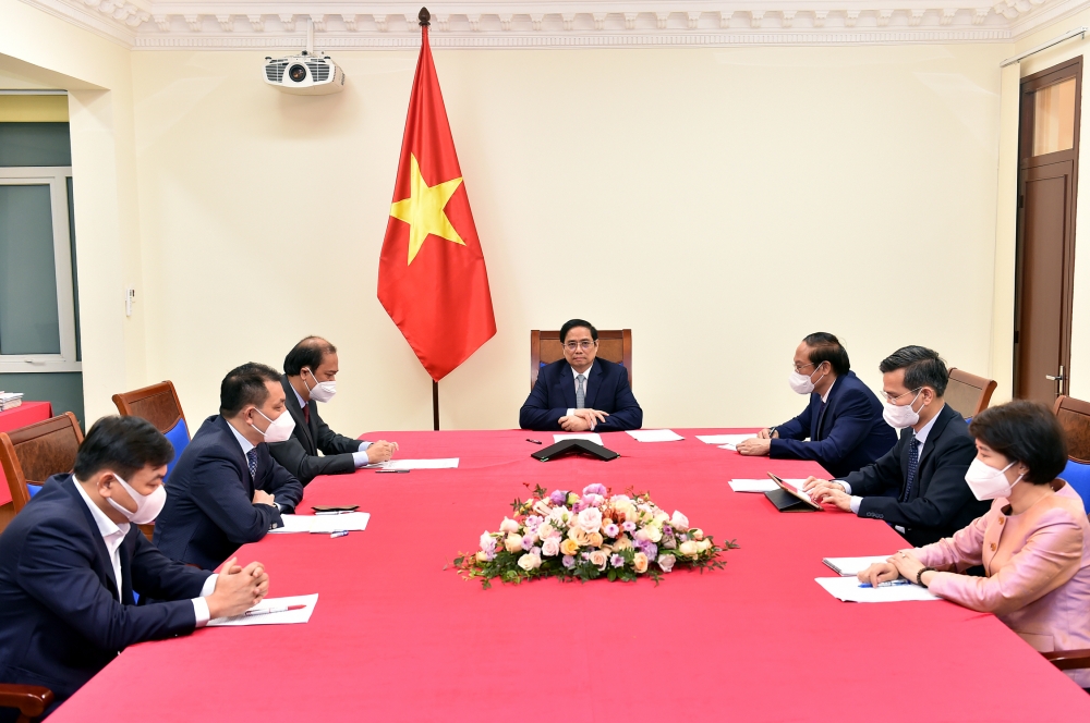 Thủ tướng Phạm Minh Chính điện đàm với Đặc phái viên của Tổng thống Hoa Kỳ về biến đổi khí hậu