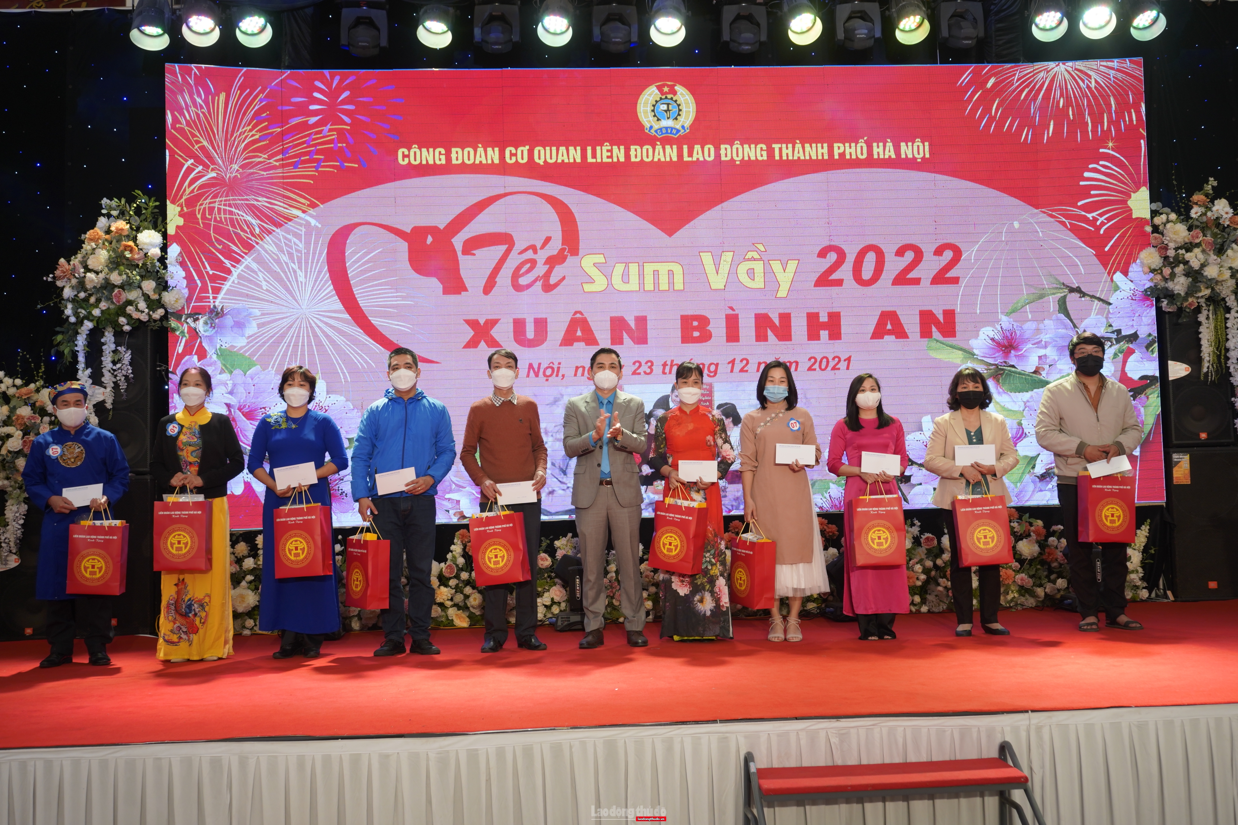 Công đoàn Cơ quan LĐLĐ thành phố Hà Nội tổ chức chương trình “Tết sum vầy - Xuân bình an