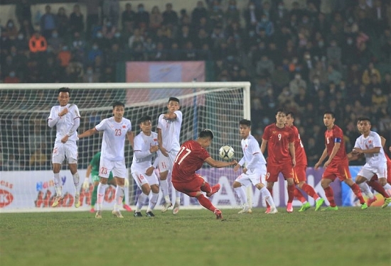 Liên đoàn bóng đá Việt Nam sẽ gửi hơn 1,7 tỉ đồng tới đồng bào miền Trung và Tây Nguyên