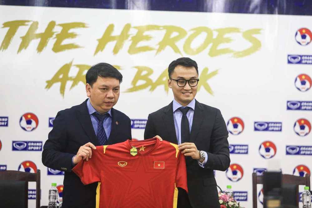 Đội tuyển bóng đá quốc gia Việt Nam ra mắt áo đấu mùa giải 2021