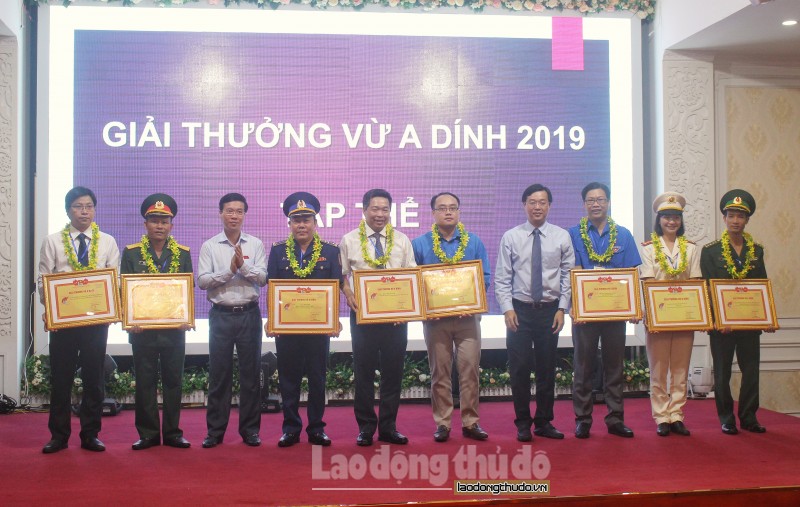 Giải thưởng Vừ A Dính năm 2019: Vinh danh 21 tập thể và cá nhân xuất sắc