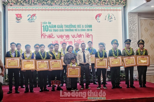 giai thuong vu a dinh nam 2019 vinh danh 21 tap the va ca nhan xuat sac