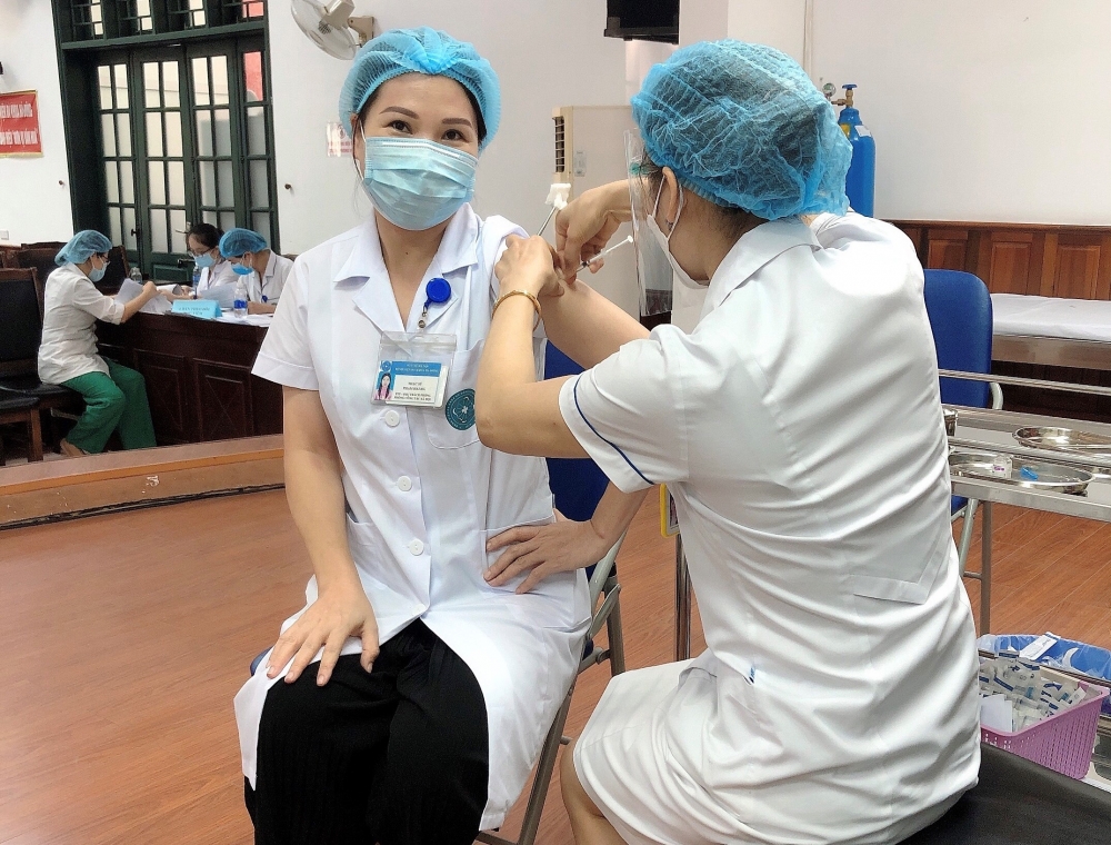 Thêm gần 660.000 liều vắc xin Covid-19 của AstraZeneca về đến Việt Nam
