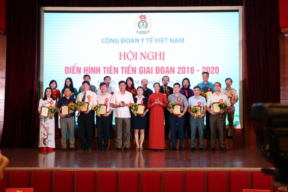 Công đoàn Y tế Việt Nam: Tôn vinh điển hình tiên tiến giai đoạn 2016- 2020