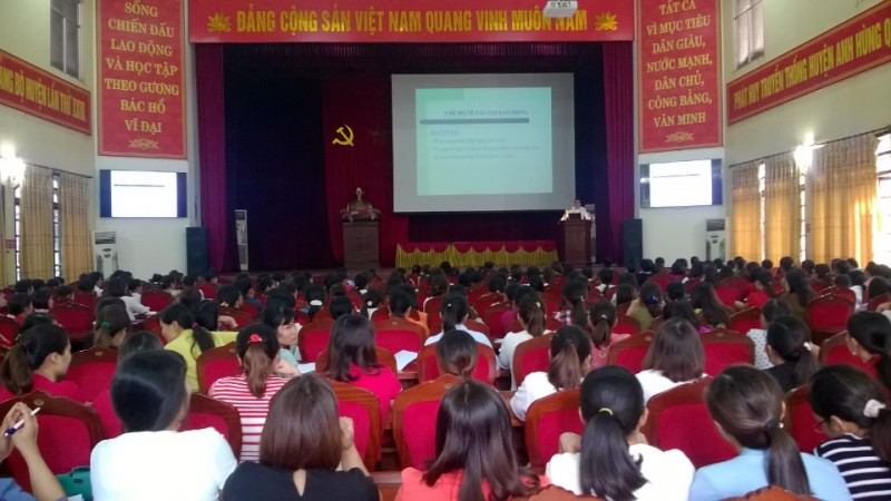 LĐLĐ huyện Ứng Hòa: Tập huấn công tác an toàn vệ sinh lao động