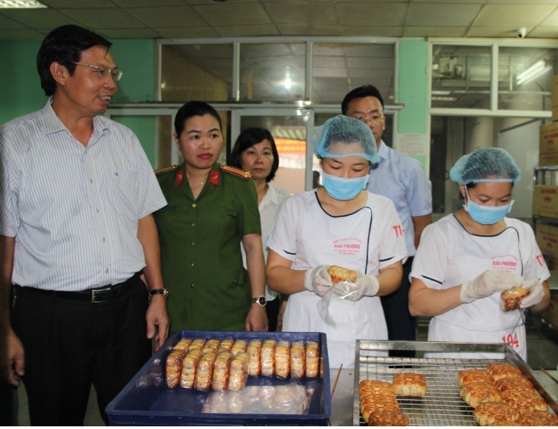 Hà Nội: Chia sẻ kinh nghiệm kiểm soát an toàn thực phẩm với 7 tỉnh, thành phố